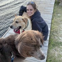 PawsAndPagesLaurin
